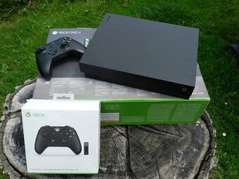 Xbox One X 1TB