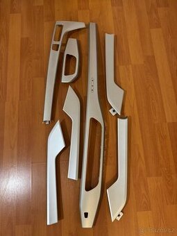 DEKOR OZDOBNÁ LIŠTA SADA AUDI A4 B9 8w