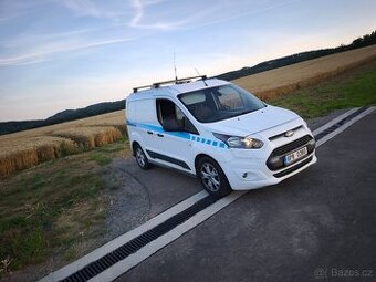 Ford Transit Connect L1H1, výhřev okna, velká navigace sync3
