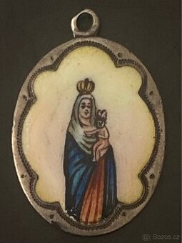 Stříbrná smaltovaná madonka -přívěsek