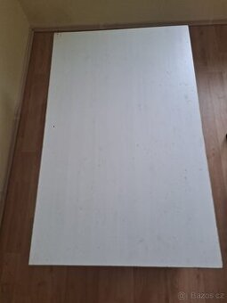 Prodám bílý stolek IKEA HEMNES