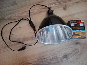 Velká lampa s infračervenou žárovkou