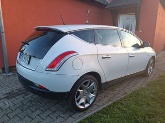Lancia Delta 2.0 JTD 165