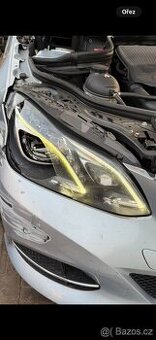 Mercedes w212 facelift pravý led světlomet komplet - na díly