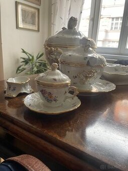 Porcelán Horní Slavkov r.1920 jídelní souprava