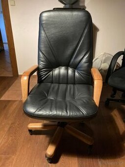 Kancelářské křeslo