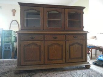 Obývací stěna - starožitná vitrína