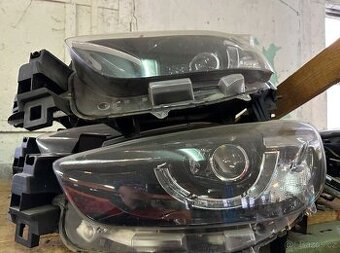 Mazda CX5 KD světlomet přední