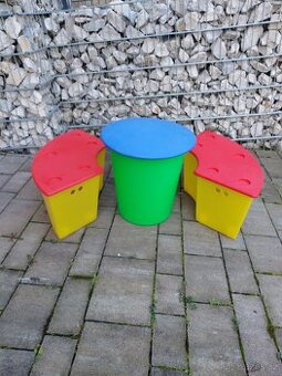 Dětský zahradní nábytek