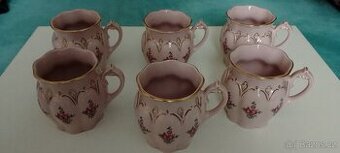 Růžové hrníčky a misa prolamovaná