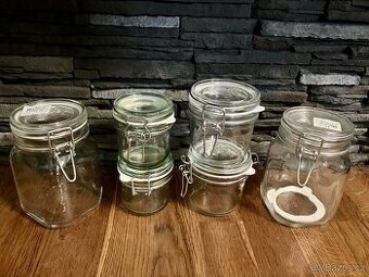 Samouzavírací sklenice