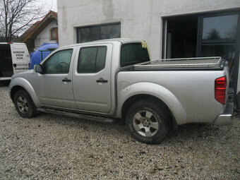 Prodam poskozenou Navaru D40.