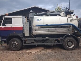 Liaz fekál (Sací bagr)