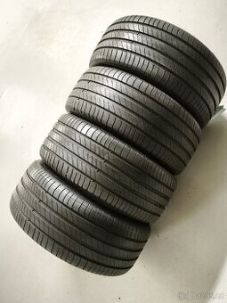 235/40/19 Michelin Primacy 4, 2023 r v, 6.5mm-6.0mm
