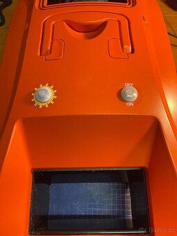 Zavážecí lodička, Tlačítkový vypínač