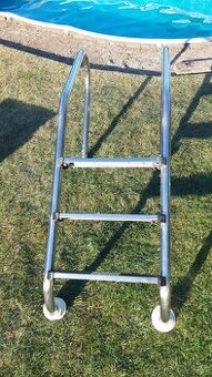 Prodám schůdky do bazénu