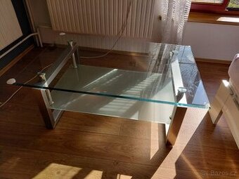 konferenční stolek