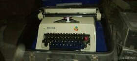 Kufříkový psací stroj Consul - 1
