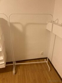 Šatní stojan + úložné díly IKEA