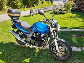 Kawasaki ZR7