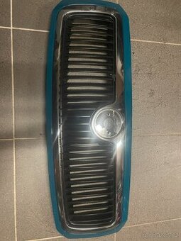 Predám originál prednú masku na Škoda Fabia 1 v zelene
