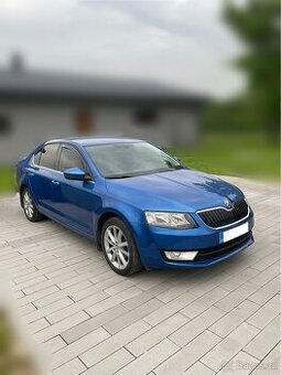 Škoda Octavia 3, 2.0 TDI 110 kw - sedan - modrá, tažné