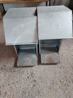 2× Automatické nášlapné krmítko pro slepice