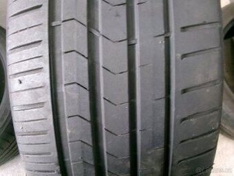 225/40 R18 VREDESTEIN (4,5mm) č.15723