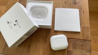 Apple AirPods 3 s MagSafe nabíjecím pouzdrem
