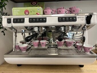 Pákový kávovar NUOVA SIMONELLI APPIA LIFE