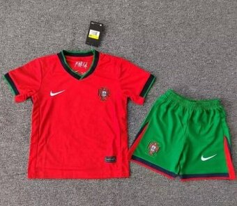Fotbalový dres s kraťasy Portugalska dětský.
