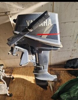 Yamaha lodni motor