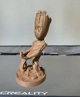 Groot Stojánek na mobil 3D