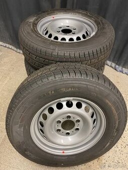 Nové zimní pneu Pirelli + ráfky - 1