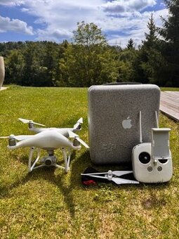 DJI PHANTOM 4