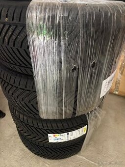 4x nové celoroční pneu 235/45 R18 98Y