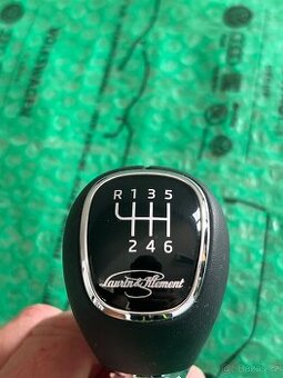 ŠKODA OCTAVIA III-ŘADÍCÍ PÁKA 6° LAURIN&KLEMENT Hlavice