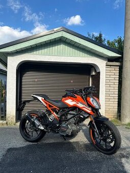 KTM Duke 125