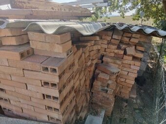 Cihly plné a duté - příčkovky