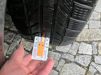 4 x zimní pneu 215/55/17 continental a goodyear