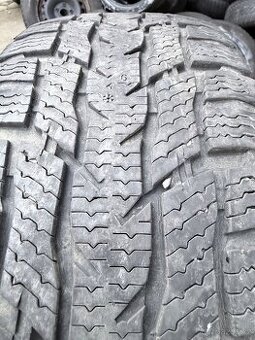 215/60r17 c nokian
