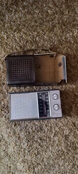 Přenosné tranzistorové rádio Quartz 404