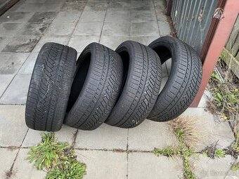 225/40 R18 ZIMNÍ CONTINENTAL, cena za všechny 4 kusy