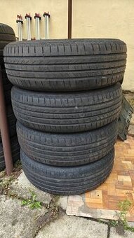 Sada 4ks letnich pneu 215/65R16 98H