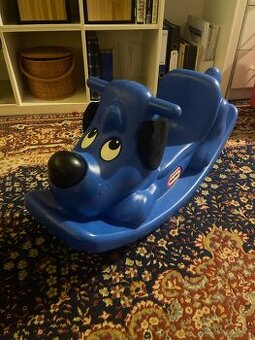 Houpací pes značky little tiket