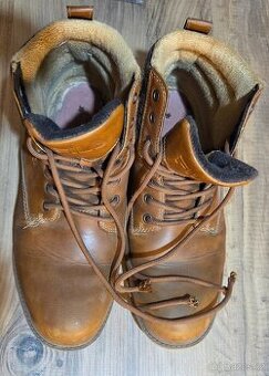 Zimní kotníkové boty FILA,vel: 44