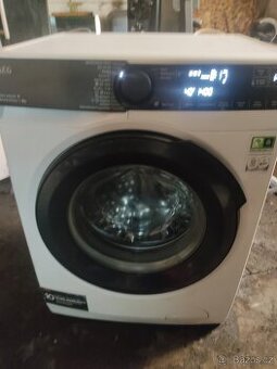 parní smart pračka AEG LFR 93846UC,8kg,0-1400 ot.A+++