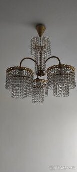 Křišťálový lustr