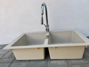 Grafitový dvojdřez nový