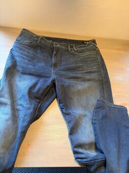 Dámské rifle Revit